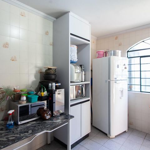 Casa à venda com 360m², 5 quartos e 2 vagas Casa à venda com 360m², 5 quartos e 2 vagasCozinha