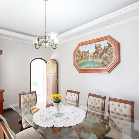 Casa à venda com 360m², 5 quartos e 2 vagas Casa à venda com 360m², 5 quartos e 2 vagasSala 2
