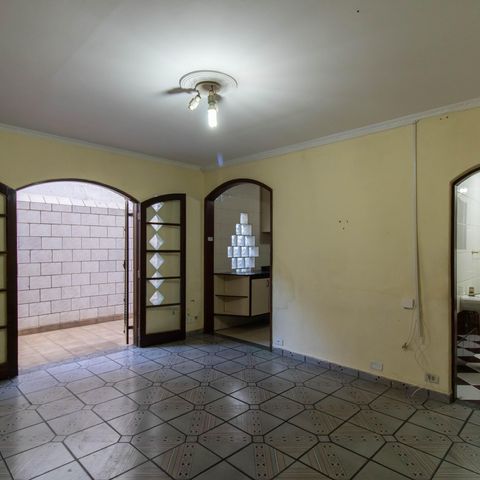 Casa à venda com 300m², 3 quartos e 3 vagas Casa à venda com 300m², 3 quartos e 3 vagasSala de Jantar