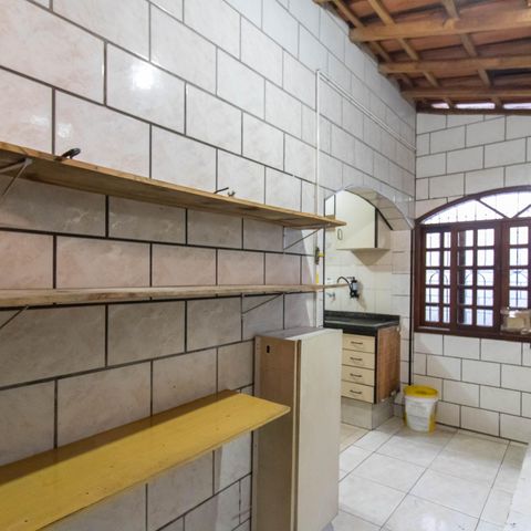 Casa à venda com 300m², 3 quartos e 3 vagas Casa à venda com 300m², 3 quartos e 3 vagasArea de Serviço
