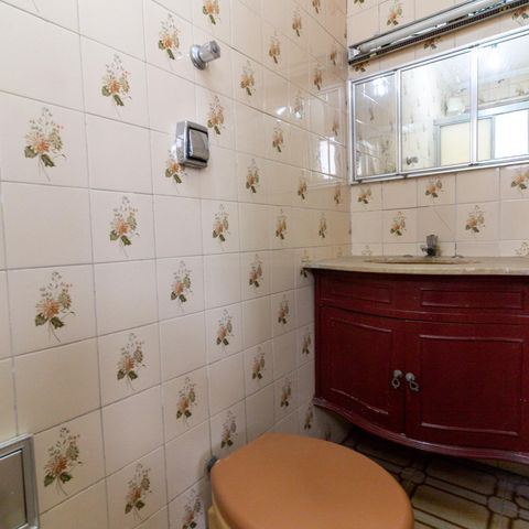 Casa à venda com 165m², 3 quartos e 2 vagas Casa à venda com 165m², 3 quartos e 2 vagasBanheiro da Suíte 2