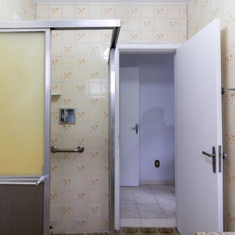 Casa à venda com 165m², 3 quartos e 2 vagas Casa à venda com 165m², 3 quartos e 2 vagasBanheiro da Suíte 1