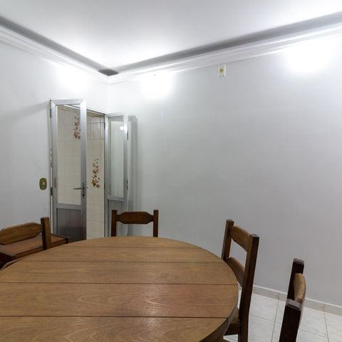 Casa à venda com 165m², 3 quartos e 2 vagas Casa à venda com 165m², 3 quartos e 2 vagasSala de Jantar