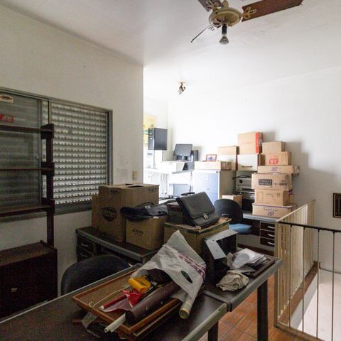 Casa à venda com 165m², 3 quartos e 2 vagas Casa à venda com 165m², 3 quartos e 2 vagasEscritório