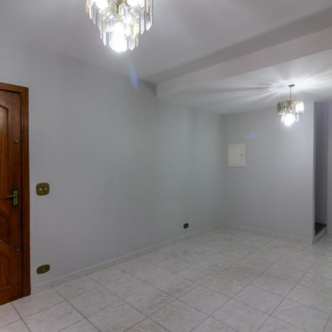 Casa à venda com 165m², 3 quartos e 2 vagas Casa à venda com 165m², 3 quartos e 2 vagasSala de Estar