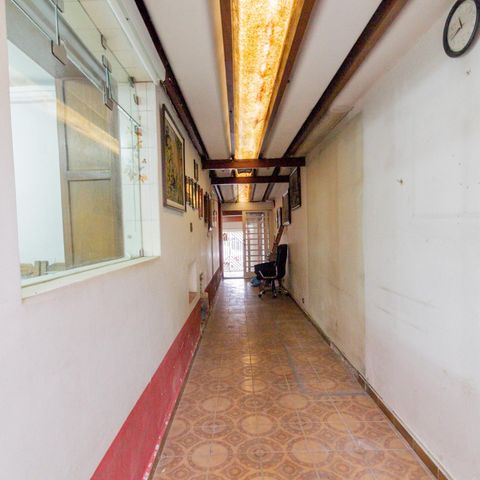 Casa à venda com 165m², 3 quartos e 2 vagas Casa à venda com 165m², 3 quartos e 2 vagasAcesso à garagem