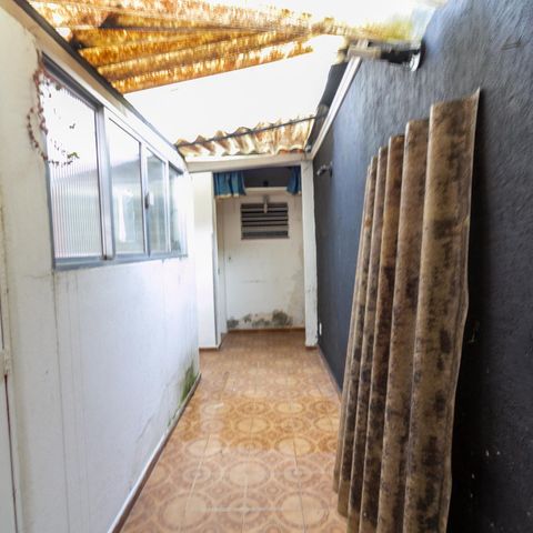 Casa à venda com 165m², 3 quartos e 2 vagas Casa à venda com 165m², 3 quartos e 2 vagasHall de Distribuição da área Externa