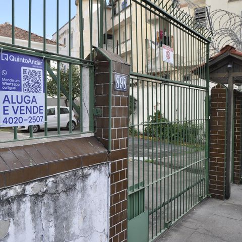 Casa de condomínio à venda com 110m², 4 quartos e 1 vagaFachada