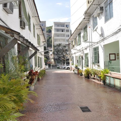 Casa de condomínio à venda com 110m², 4 quartos e 1 vagaArea comum