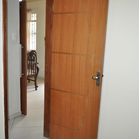 Casa de condomínio à venda com 110m², 4 quartos e 1 vagaPorta do Quarto 1