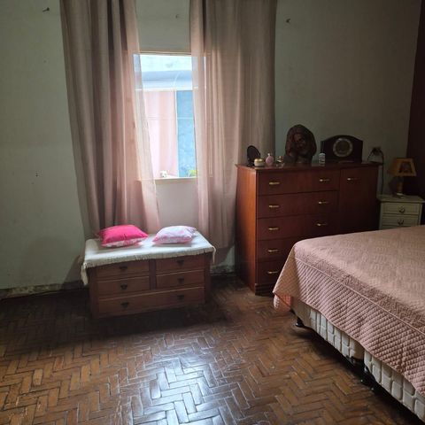Casa à venda com 355m², 6 quartos e sem vaga Casa à venda com 355m², 6 quartos e sem vagaQuarto 1