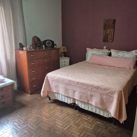 Casa à venda com 355m², 6 quartos e sem vaga Casa à venda com 355m², 6 quartos e sem vagaQuarto 1