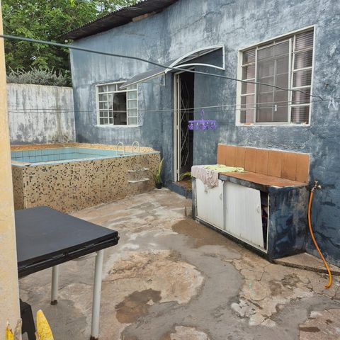 Casa à venda com 355m², 6 quartos e sem vaga Casa à venda com 355m², 6 quartos e sem vagaÁrea Externa