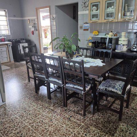 Casa à venda com 355m², 6 quartos e sem vaga Casa à venda com 355m², 6 quartos e sem vagaCozinha