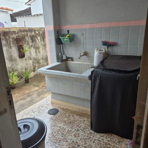 Casa à venda com 355m², 6 quartos e sem vaga Casa à venda com 355m², 6 quartos e sem vagaÁrea de Serviço