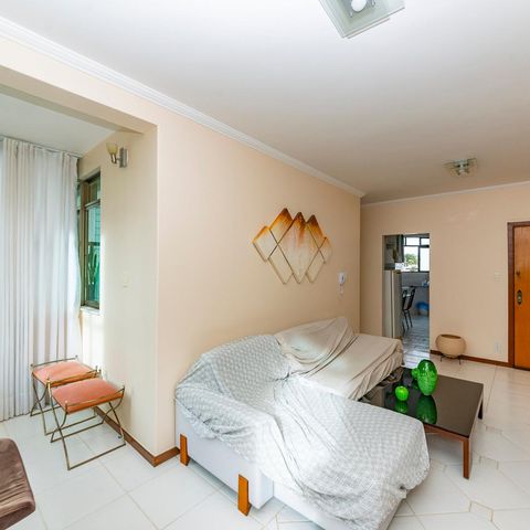 Apartamento à venda com 83m², 3 quartos e 2 vagas Apartamento à venda com 83m², 3 quartos e 2 vagasSala