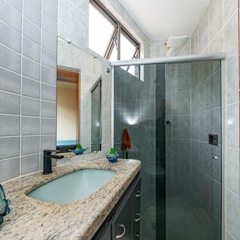 Apartamento à venda com 83m², 3 quartos e 2 vagas Apartamento à venda com 83m², 3 quartos e 2 vagasBanheiro da Suíte