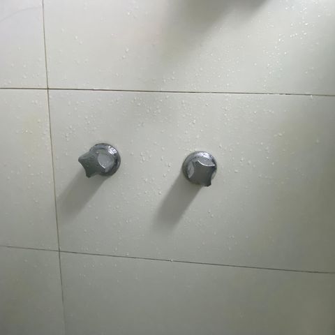 Casa à venda com 75m², 2 quartos e 1 vaga Casa à venda com 75m², 2 quartos e 1 vagaBanheiro Social 2