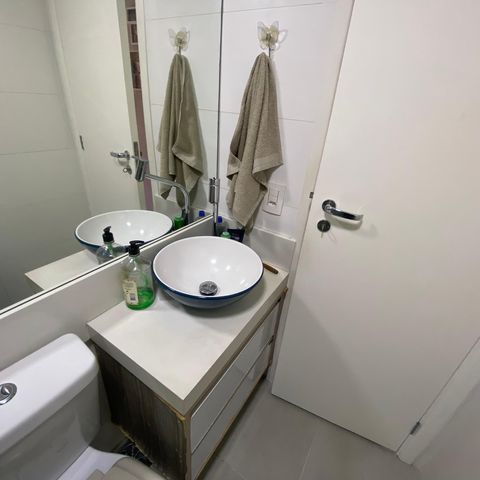 Casa à venda com 75m², 2 quartos e 1 vaga Casa à venda com 75m², 2 quartos e 1 vagaBanheiro Social 2