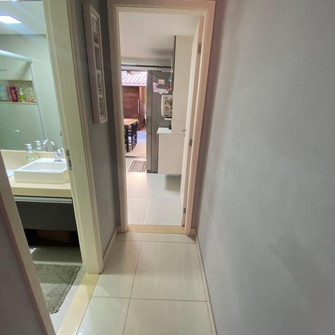 Casa à venda com 75m², 2 quartos e 1 vaga Casa à venda com 75m², 2 quartos e 1 vagaCorredor
