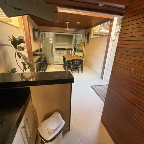 Casa à venda com 75m², 2 quartos e 1 vaga Casa à venda com 75m², 2 quartos e 1 vagaÁrea Gourmet
