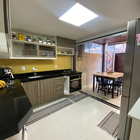 Casa à venda com 75m², 2 quartos e 1 vaga Casa à venda com 75m², 2 quartos e 1 vagaCozinha