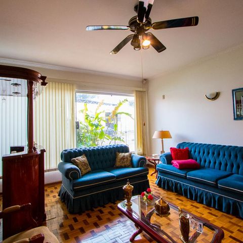 Casa para alugar com 345m², 3 quartos e 2 vagas Casa para alugar com 345m², 3 quartos e 2 vagasSala