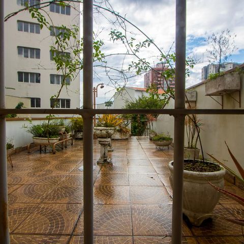 Casa para alugar com 345m², 3 quartos e 2 vagas Casa para alugar com 345m², 3 quartos e 2 vagasVista Suíte