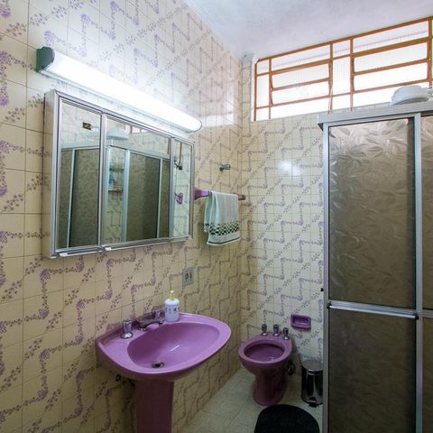 Casa para alugar com 345m², 3 quartos e 2 vagas Casa para alugar com 345m², 3 quartos e 2 vagasBanheiro Social