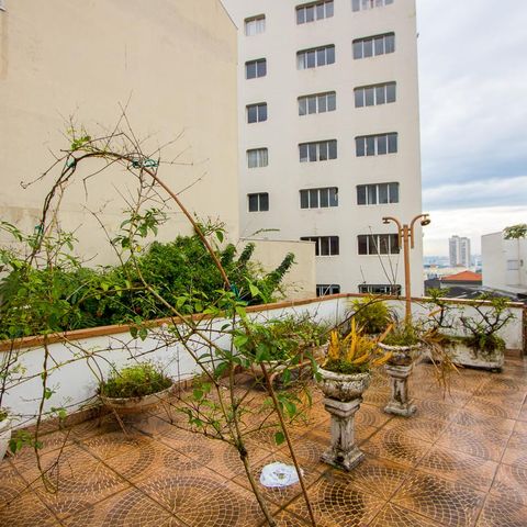 Casa para alugar com 345m², 3 quartos e 2 vagas Casa para alugar com 345m², 3 quartos e 2 vagasTerraço