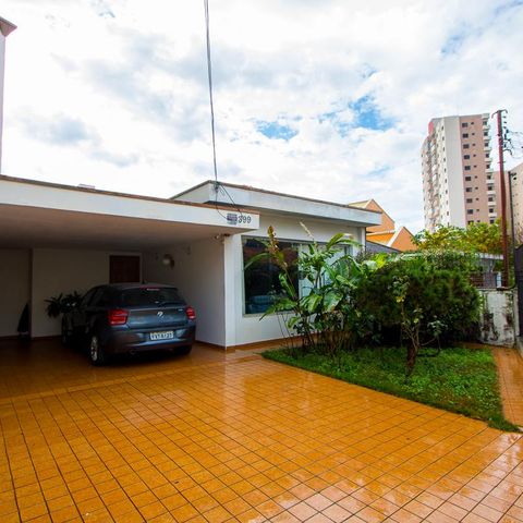 Casa para alugar com 345m², 3 quartos e 2 vagas Casa para alugar com 345m², 3 quartos e 2 vagasGaragem