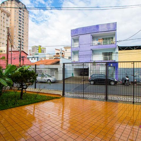 Casa para alugar com 345m², 3 quartos e 2 vagas Casa para alugar com 345m², 3 quartos e 2 vagasGaragem