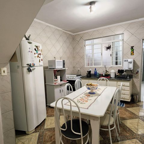 Casa à venda com 122m², 2 quartos e 1 vaga Casa à venda com 122m², 2 quartos e 1 vagaCozinha