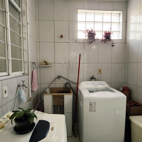 Casa à venda com 122m², 2 quartos e 1 vaga Casa à venda com 122m², 2 quartos e 1 vagaÁrea de Serviço