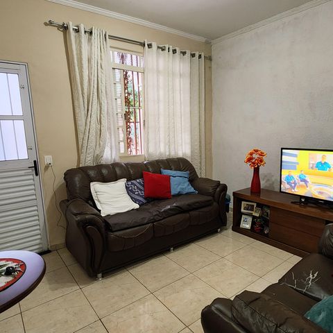 Casa à venda com 122m², 2 quartos e 1 vaga Casa à venda com 122m², 2 quartos e 1 vagaSala