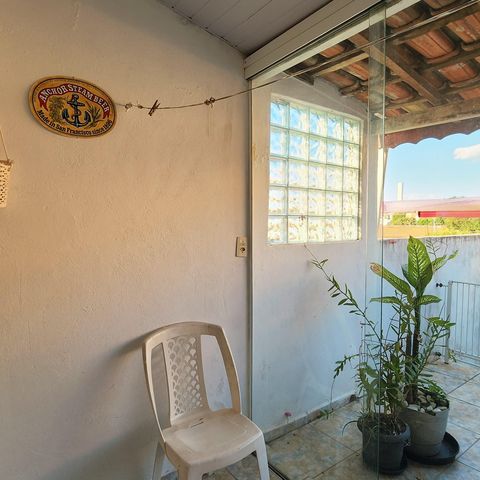 Casa à venda com 122m², 2 quartos e 1 vaga Casa à venda com 122m², 2 quartos e 1 vagaSacada Quarto 2