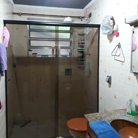 Casa à venda com 179m², 2 quartos e 4 vagas
