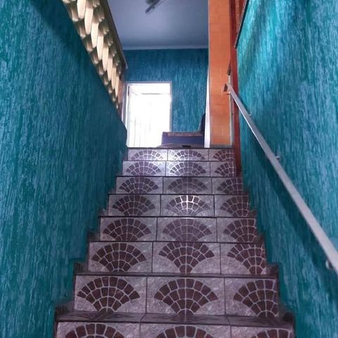 Casa à venda com 179m², 2 quartos e 4 vagas