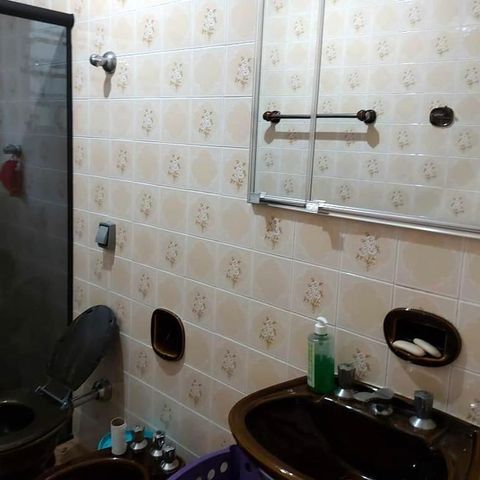 Casa à venda com 179m², 2 quartos e 4 vagas