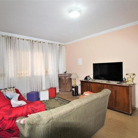 Casa à venda com 164m², 3 quartos e 2 vagas