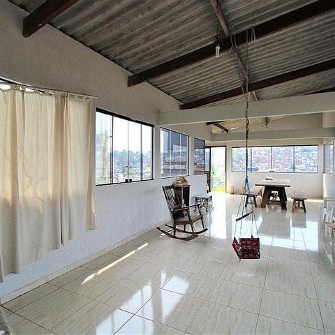 Casa à venda com 164m², 3 quartos e 2 vagas