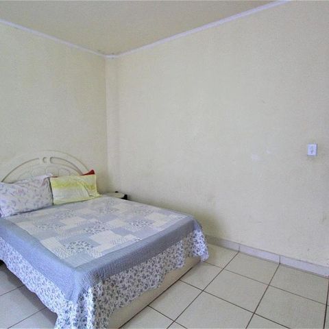 Casa à venda com 164m², 3 quartos e 2 vagas