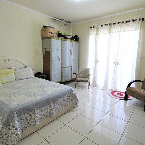 Casa à venda com 164m², 3 quartos e 2 vagas