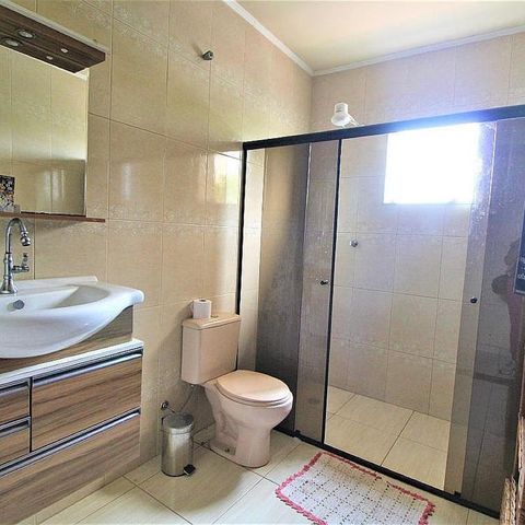 Casa à venda com 164m², 3 quartos e 2 vagas