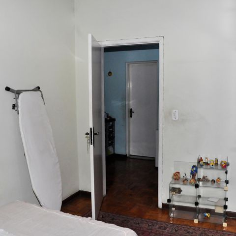 Casa à venda com 199m², 3 quartos e 4 vagas Casa à venda com 199m², 3 quartos e 4 vagasQuarto 1