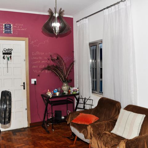 Casa à venda com 199m², 3 quartos e 4 vagas Casa à venda com 199m², 3 quartos e 4 vagasSala