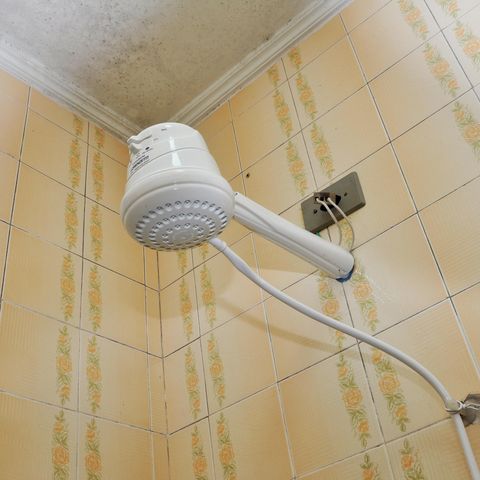 Casa à venda com 199m², 3 quartos e 4 vagas Casa à venda com 199m², 3 quartos e 4 vagasDetalhe - Banheiro Social