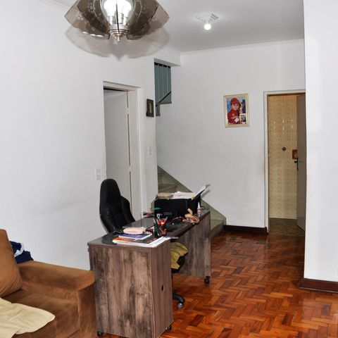 Casa à venda com 199m², 3 quartos e 4 vagas Casa à venda com 199m², 3 quartos e 4 vagasSala