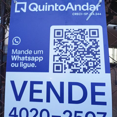 Casa à venda com 199m², 3 quartos e 4 vagas Casa à venda com 199m², 3 quartos e 4 vagasPlaca
