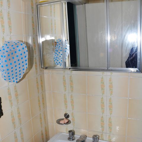 Casa à venda com 199m², 3 quartos e 4 vagas Casa à venda com 199m², 3 quartos e 4 vagasDetalhe - Banheiro Social